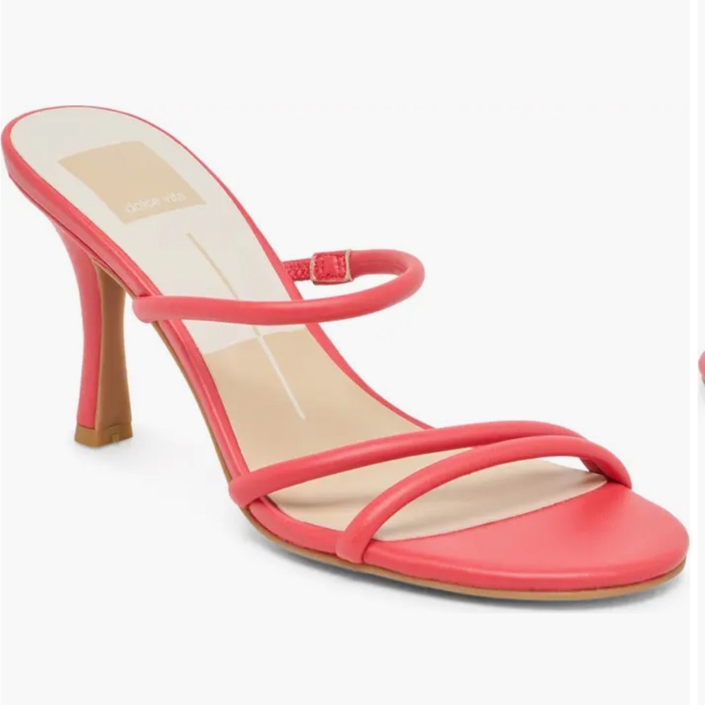 ⚜️ DOLCE VITA LYNTON STRAPPY HEELED SANDAL CORAL COLOR NEW IN BOX - 7 1/2 ⚜️
